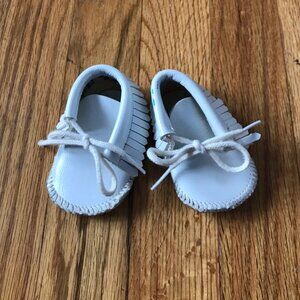 1970s Vegan White Pleather Baby Moccasins - Boho Hippie Baby - Fringe Southwest